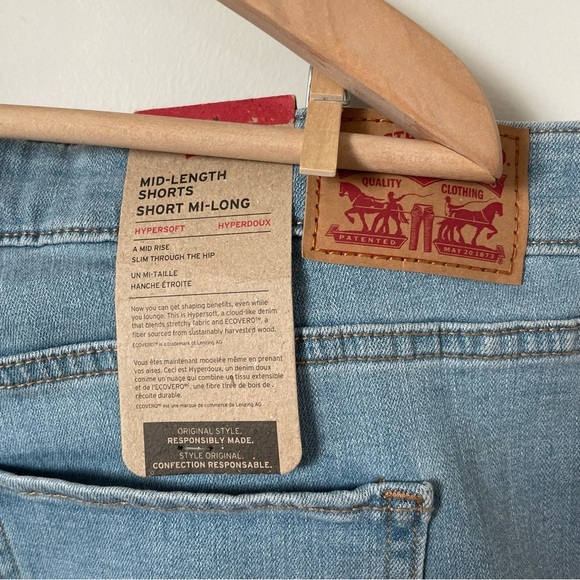 Levi's Mid Length Shorts Light Wash Size 18W NEW NWT - Picture 8 of 10